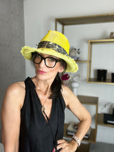 MIRA Hut Twisted | Ellen Paulssen