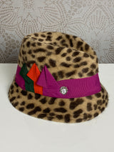 ABV VADUZ Hut Leo | Ellen Paulssen