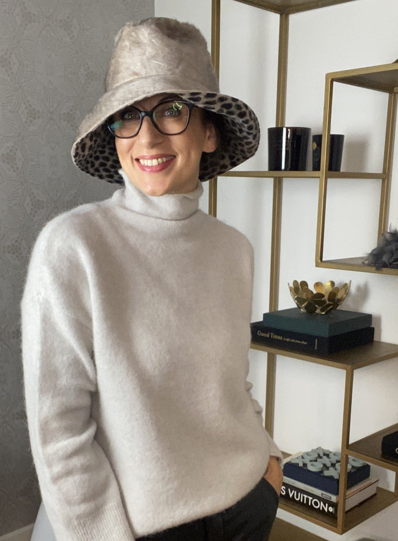 KAPRUN Hut Dirty Grey Leo | Ellen Paulssen